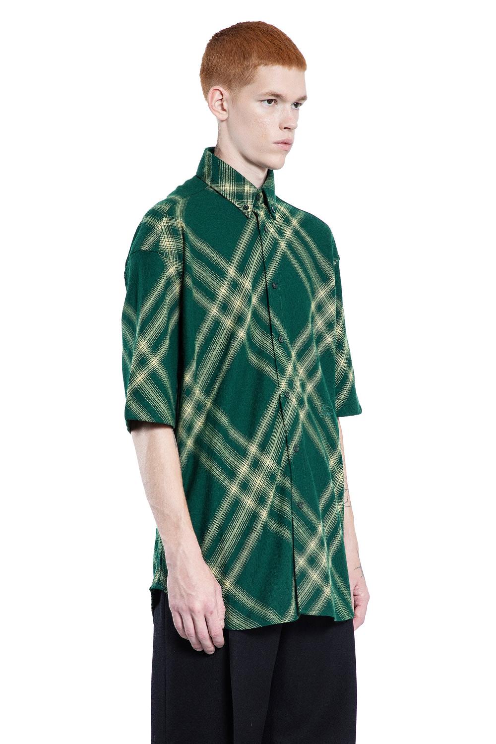 Antonioli BURBERRY MAN GREEN SHIRTS