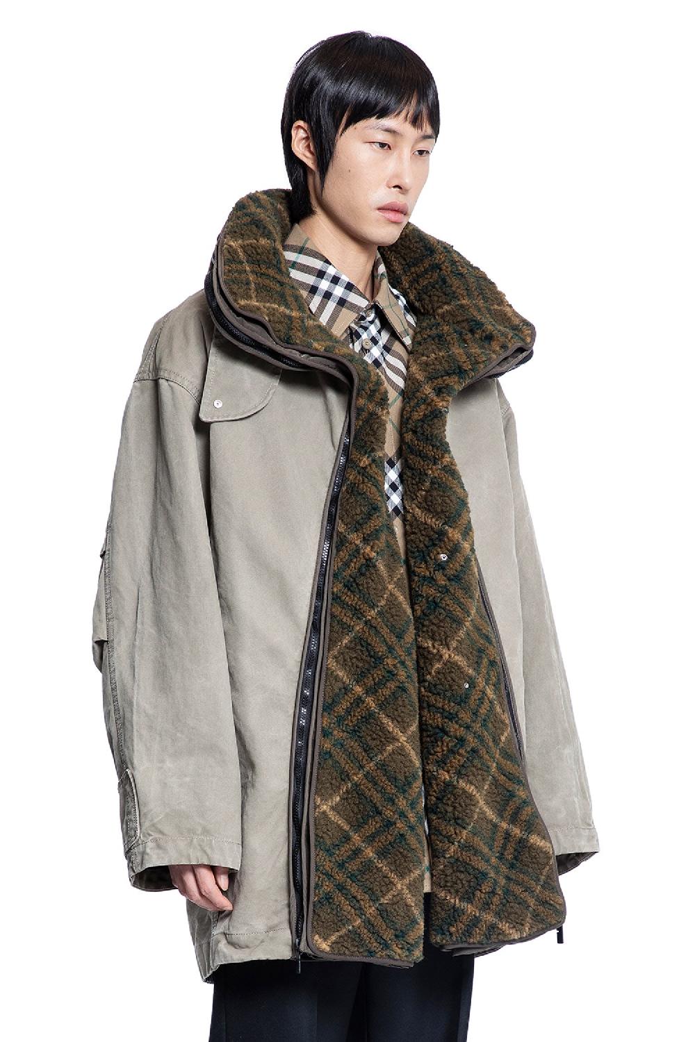 Antonioli BURBERRY MAN GREY COATS