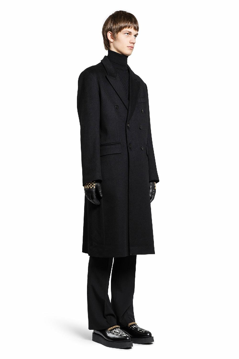 Antonioli ERNEST W. BAKER MAN BLACK COATS