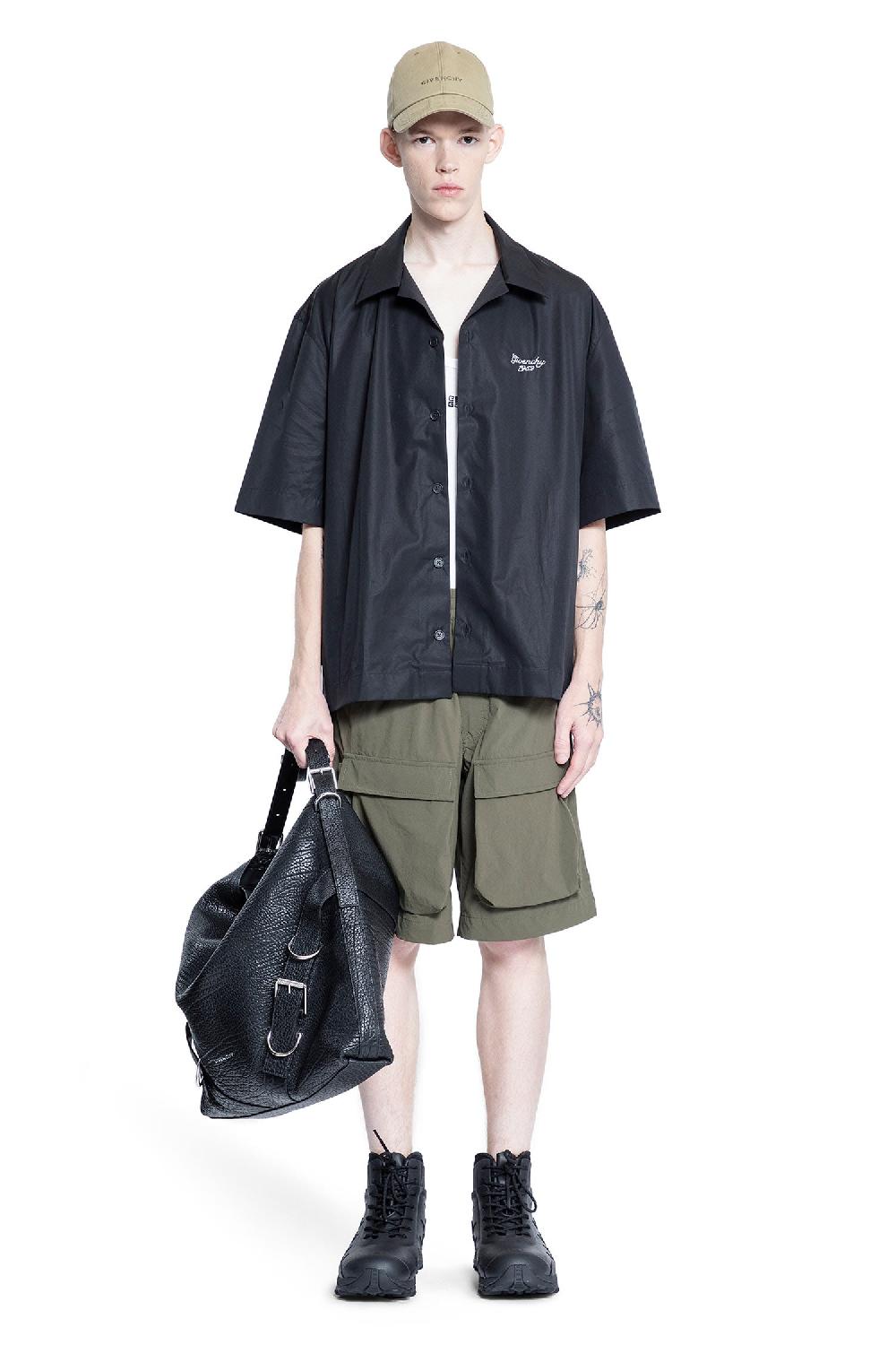 Antonioli GIVENCHY MAN GREEN SHORTS & SKIRTS
