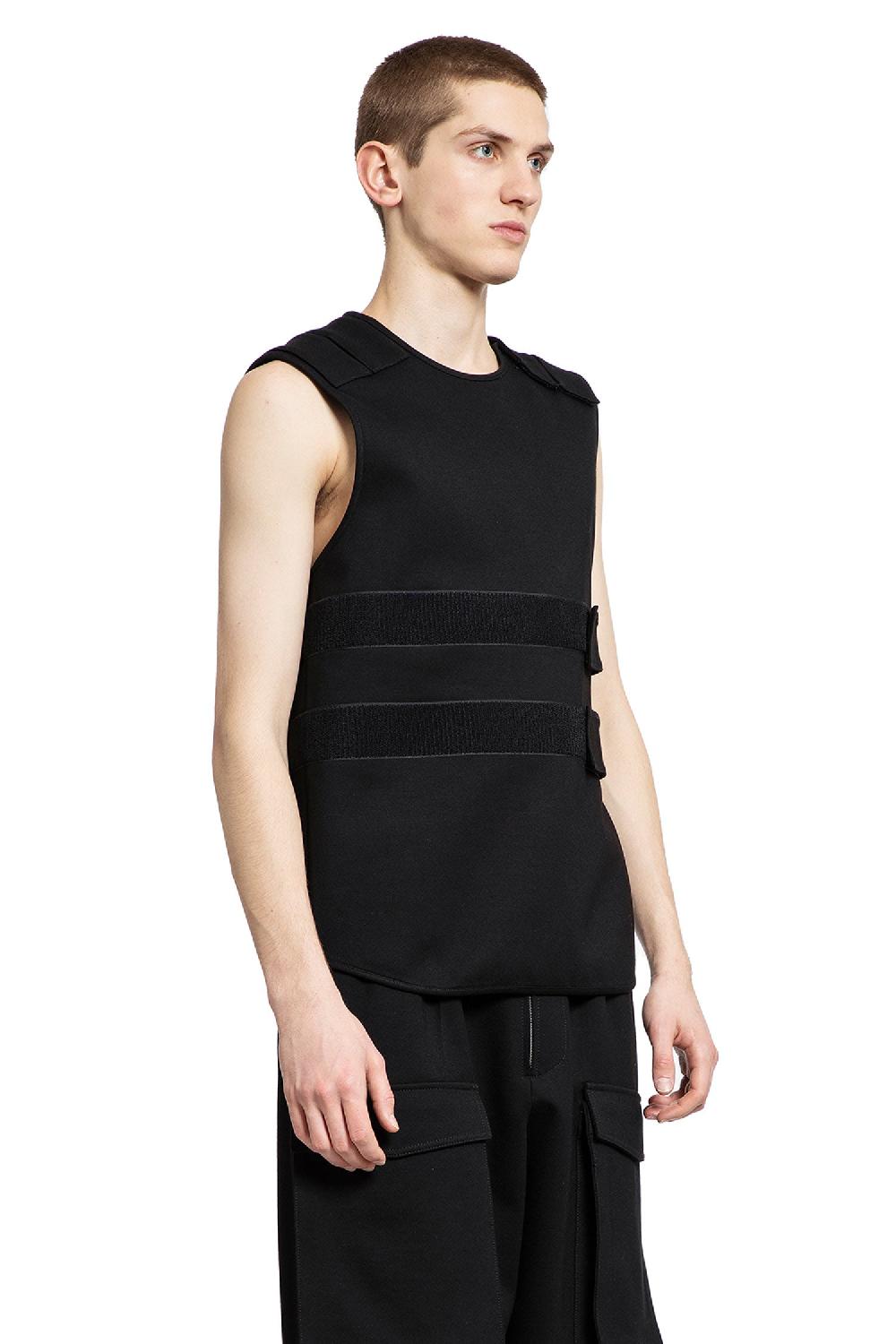 Antonioli HELMUT LANG MAN BLACK VESTS