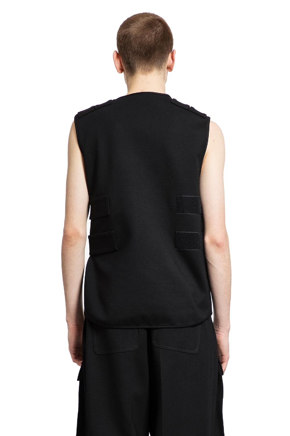 Antonioli HELMUT LANG MAN BLACK VESTS