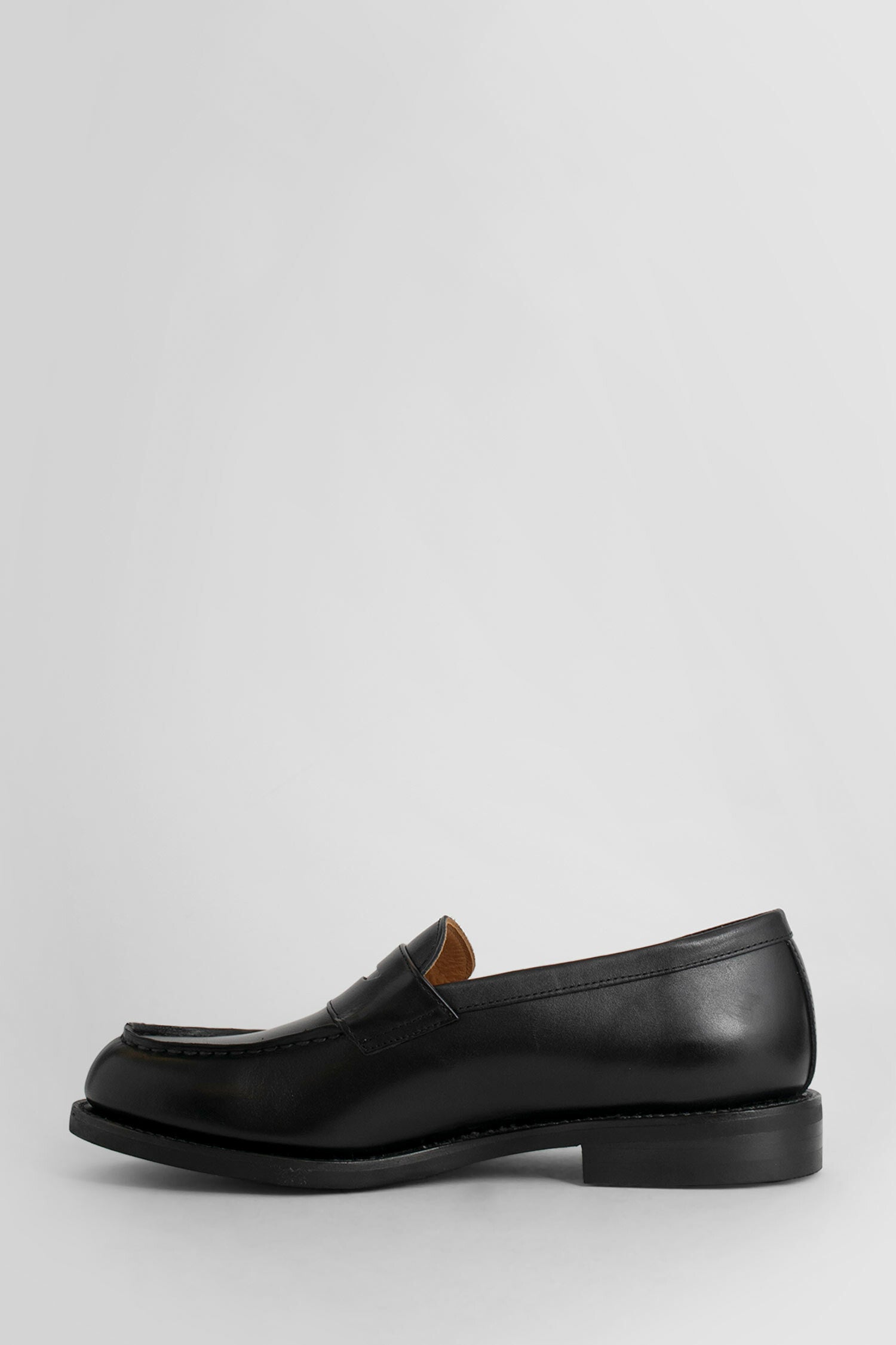 Antonioli HENDER SCHEME MAN BLACK LOAFERS & FLATS