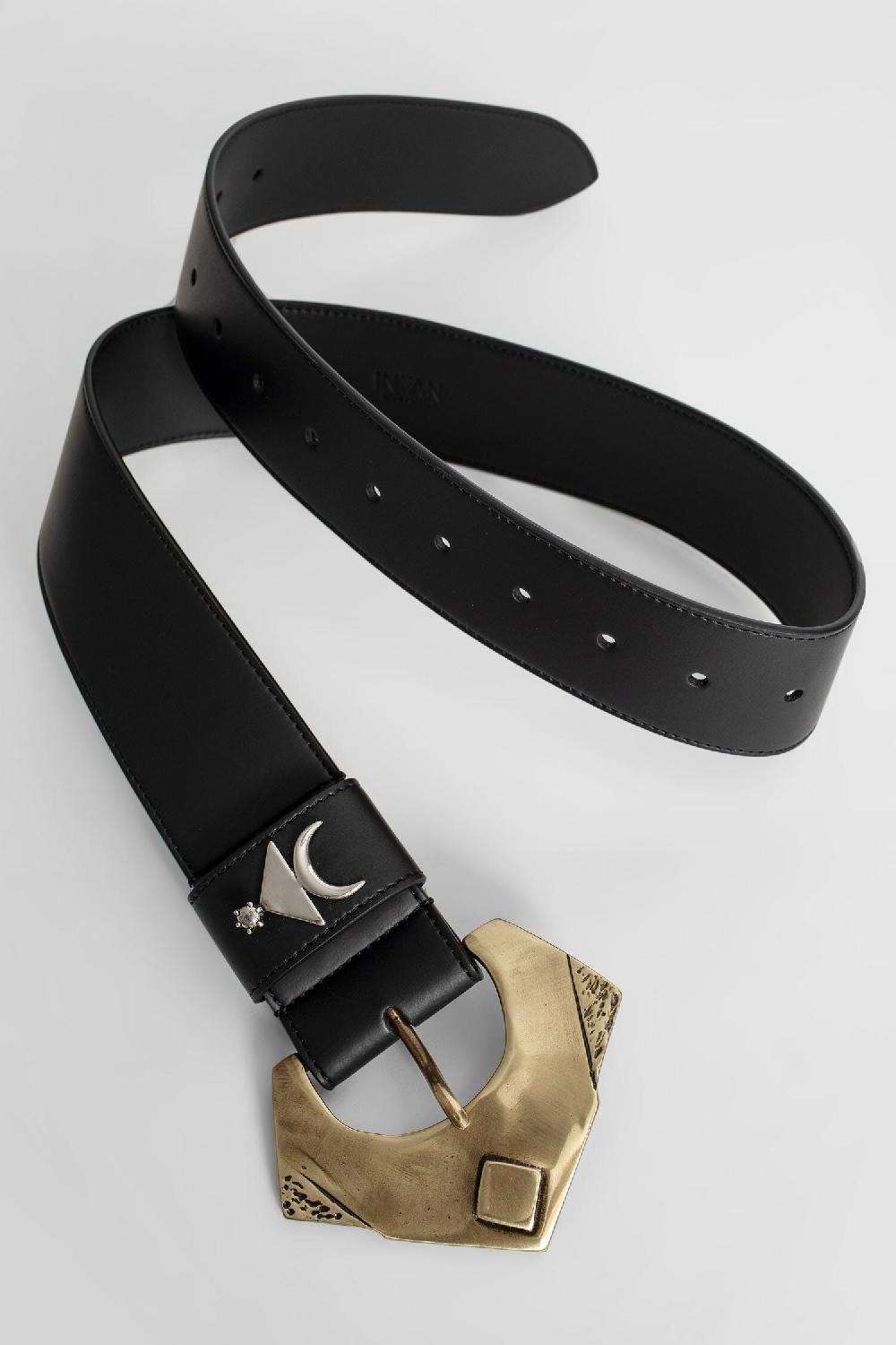 Antonioli IN AN WOMAN BLACK BELTS