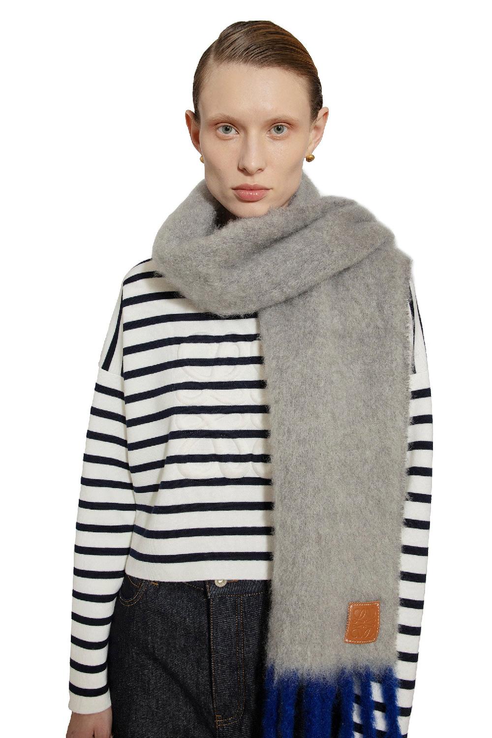 Antonioli LOEWE UNISEX GREY SCARVES