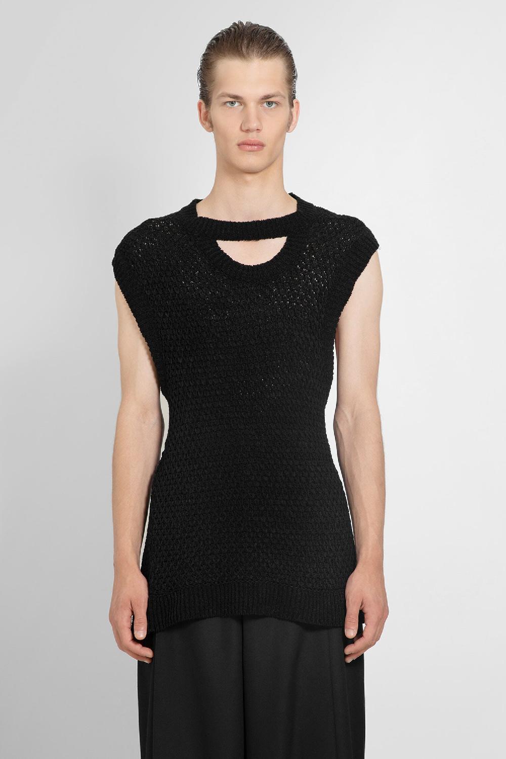 Antonioli LOUIS GABRIEL NOUCHI MAN BLACK VESTS