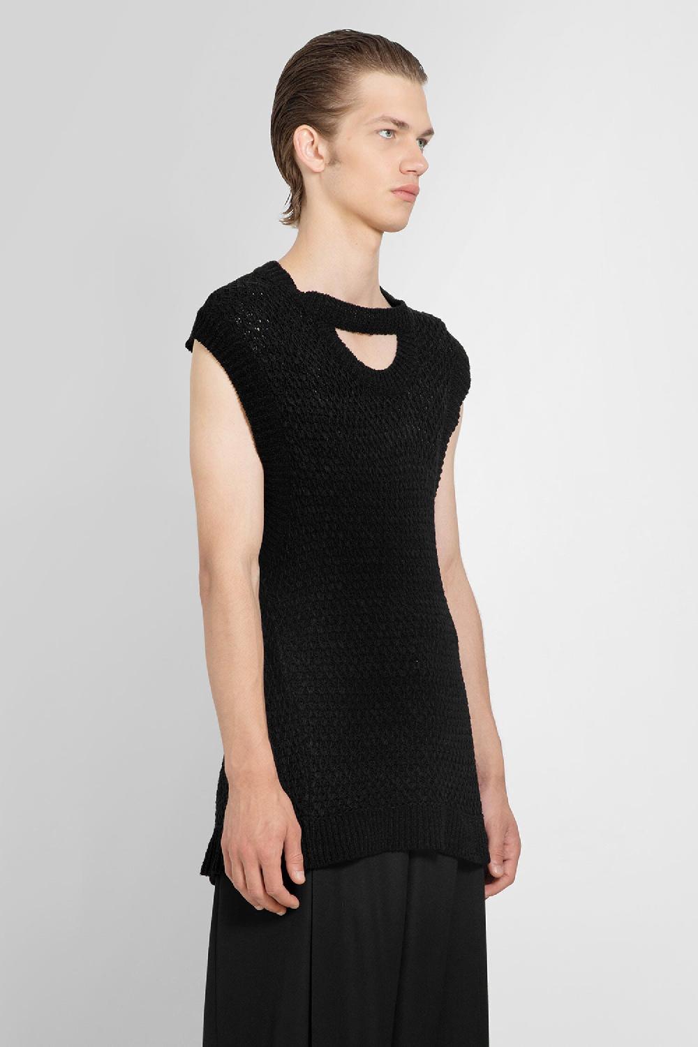 Antonioli LOUIS GABRIEL NOUCHI MAN BLACK VESTS