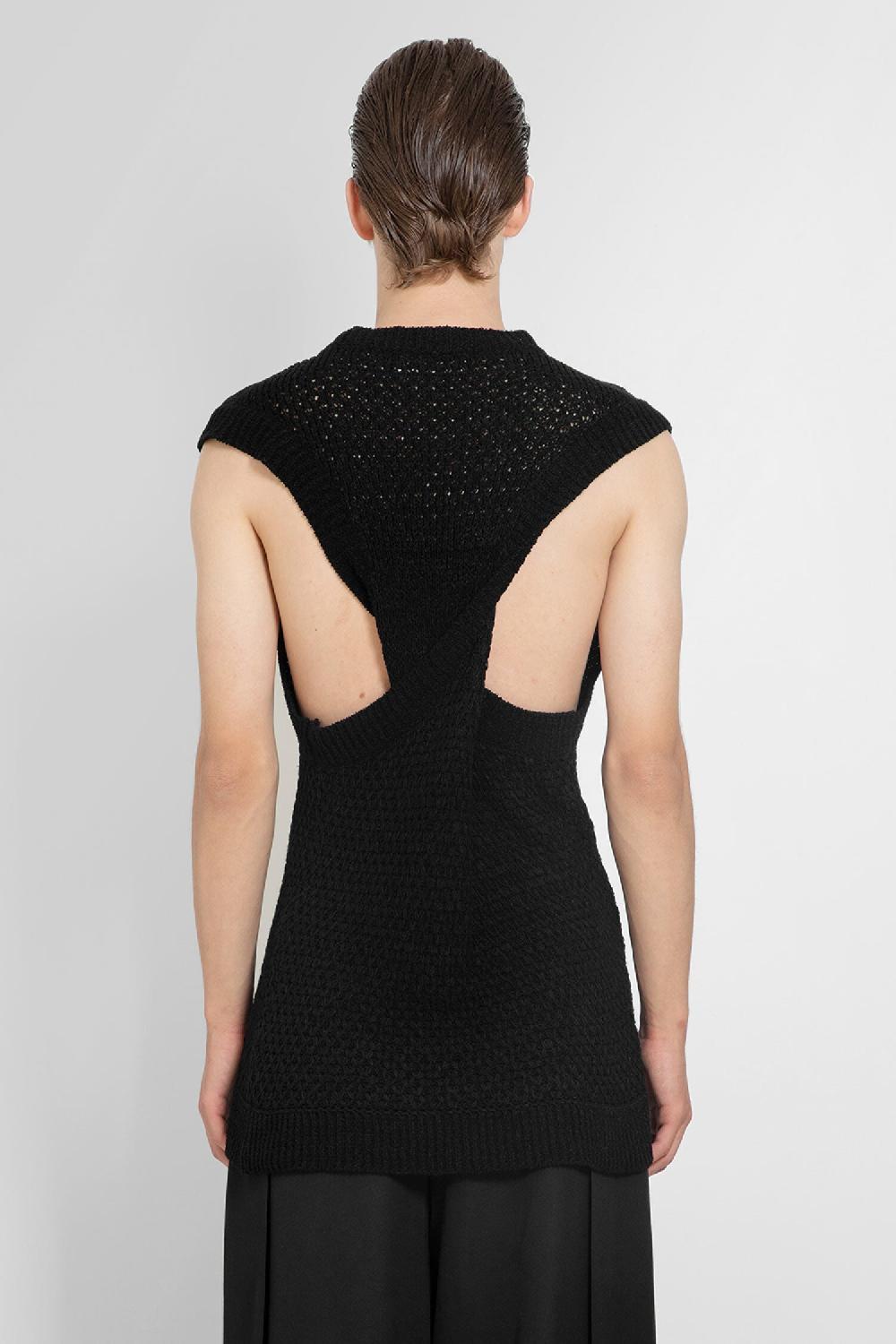 Antonioli LOUIS GABRIEL NOUCHI MAN BLACK VESTS