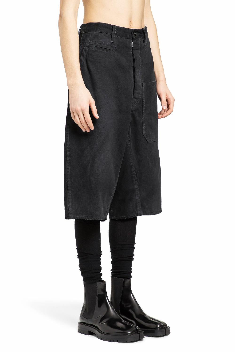 Antonioli MAISON MARGIELA MAN BLACK SHORTS & SKIRTS