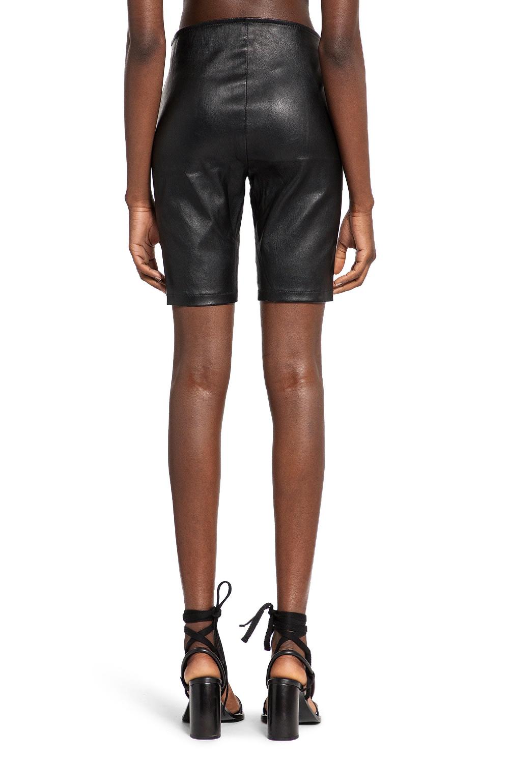 Antonioli MANOKHI WOMAN BLACK SHORTS