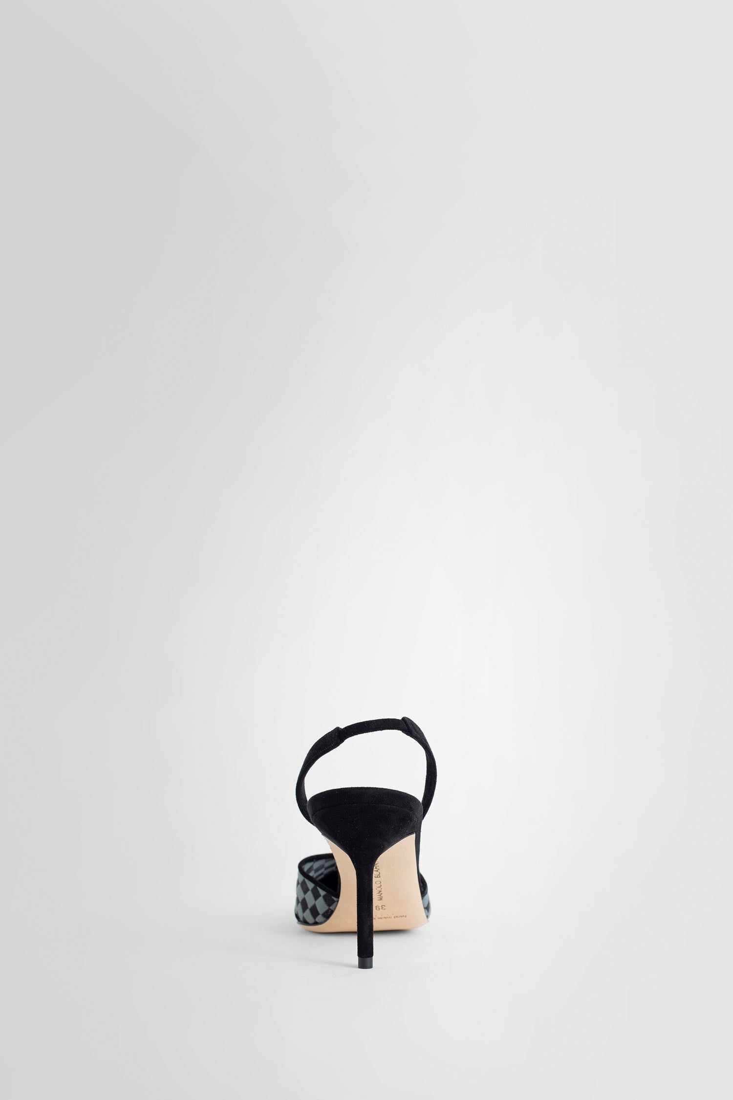 Antonioli MANOLO BLAHNIK WOMAN BLACK PUMPS