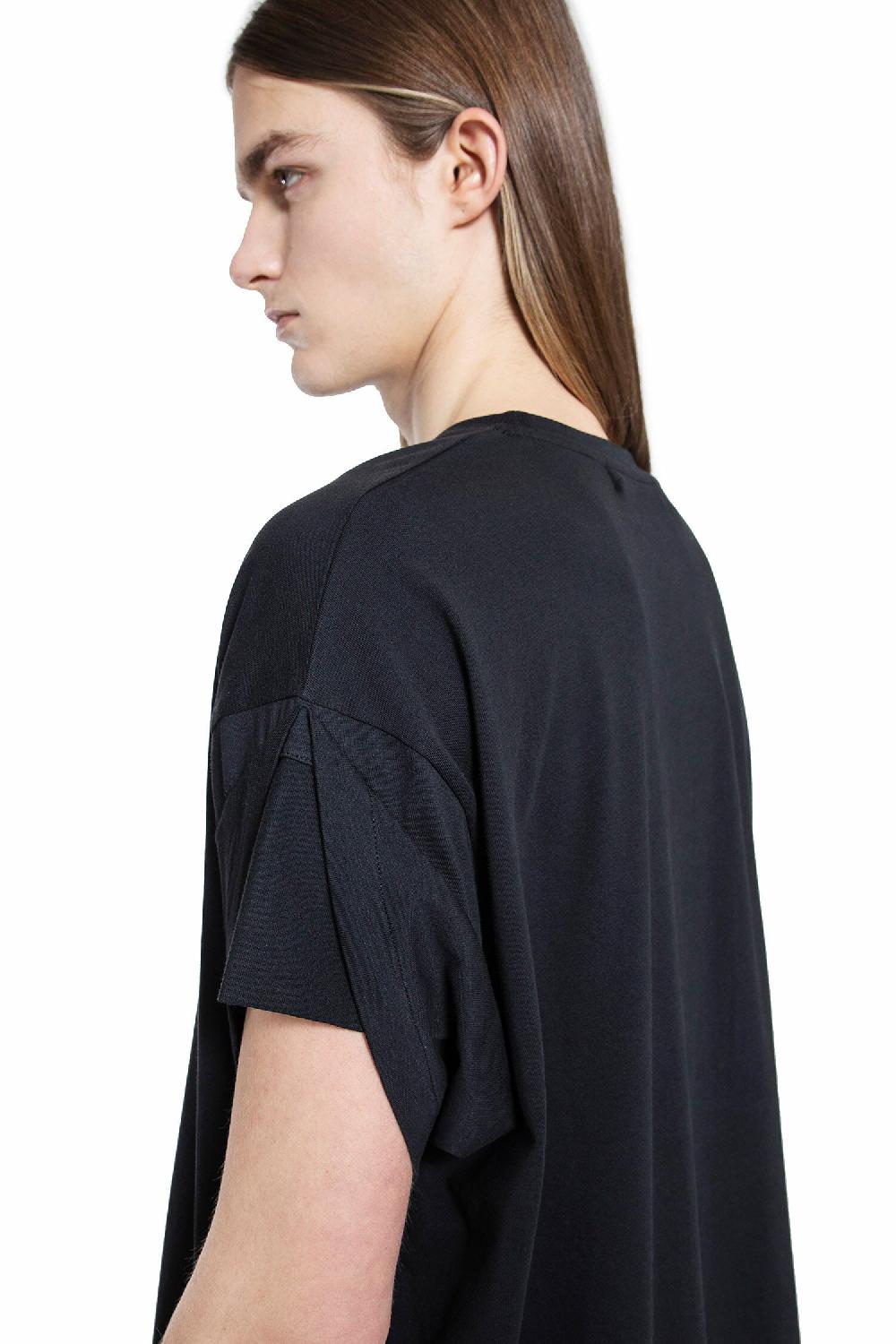 Antonioli MARINA YEE MAN BLACK T-SHIRTS & TANK TOPS