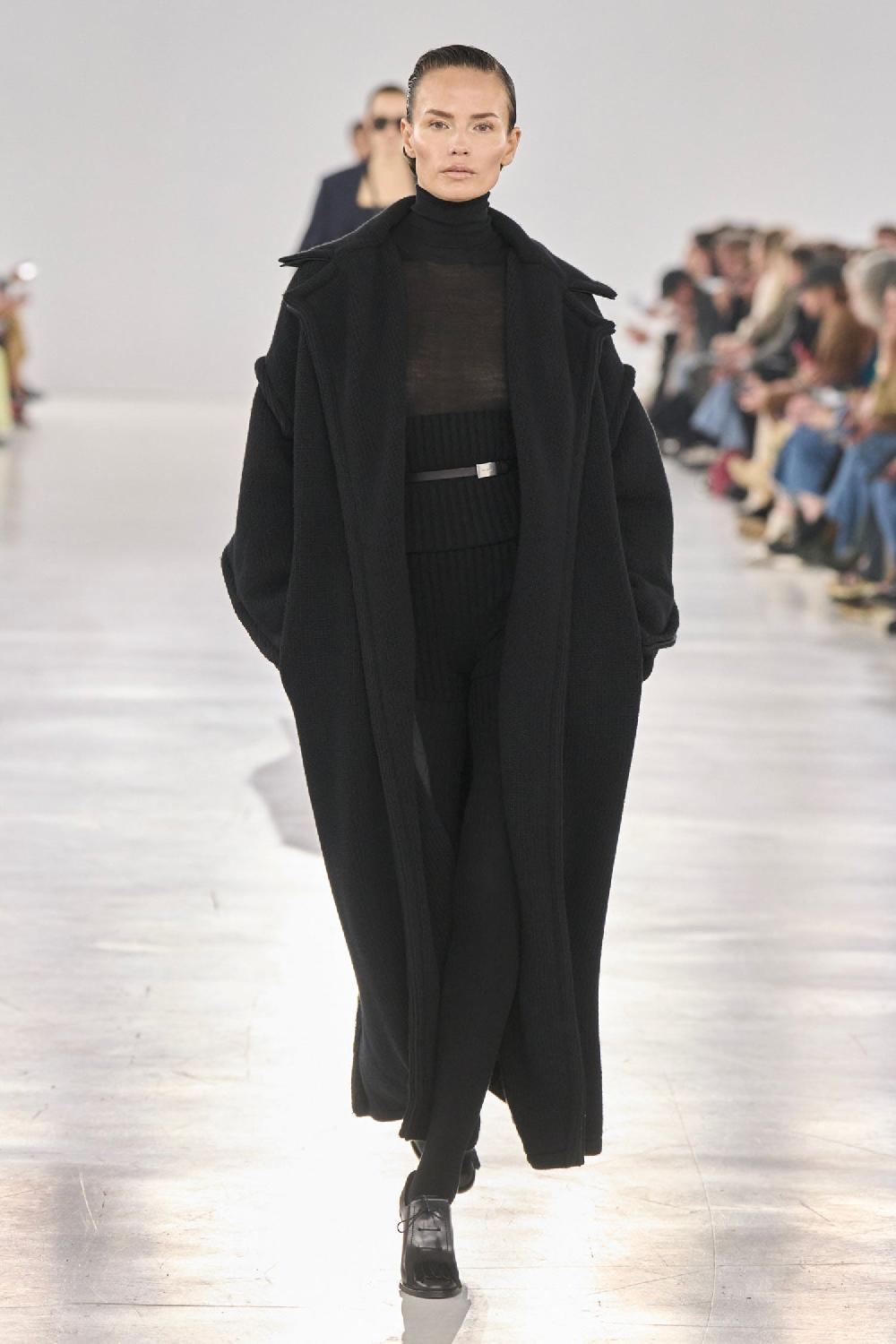 Antonioli MAX MARA WOMAN BLACK KNITWEAR