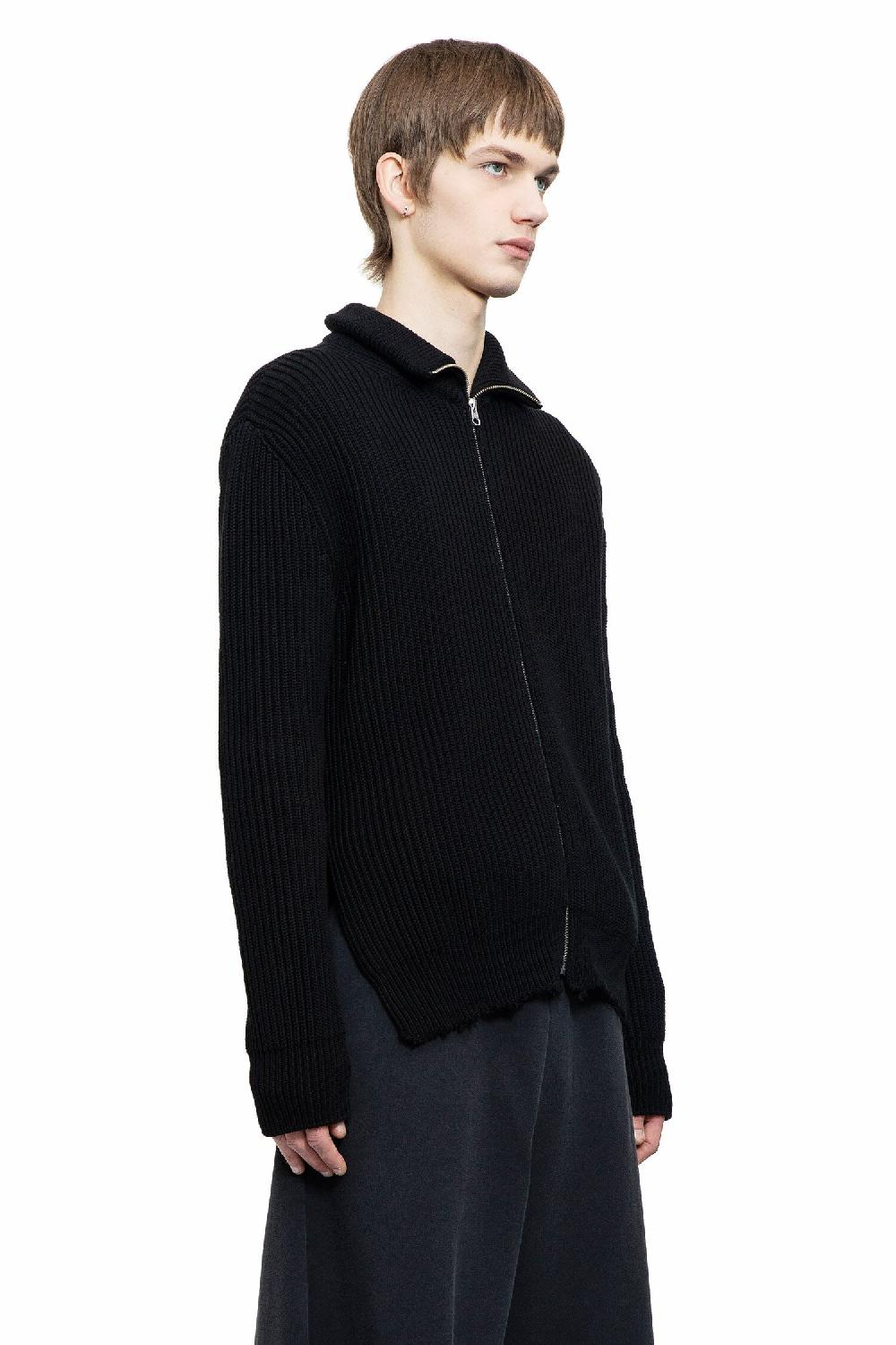 Antonioli MM6 MAISON MARGIELA MAN BLACK KNITWEAR