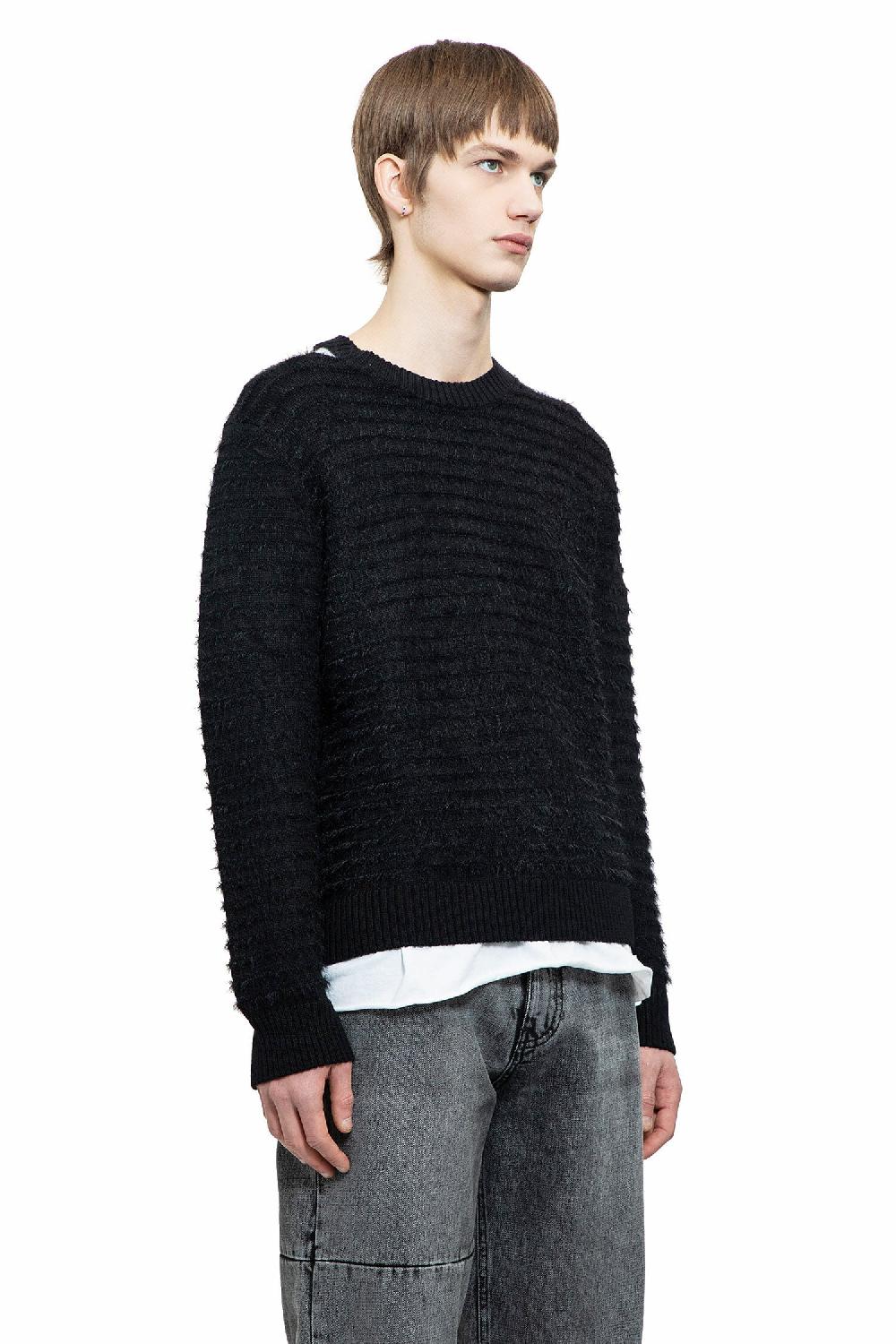Antonioli MM6 MAISON MARGIELA MAN BLACK KNITWEAR