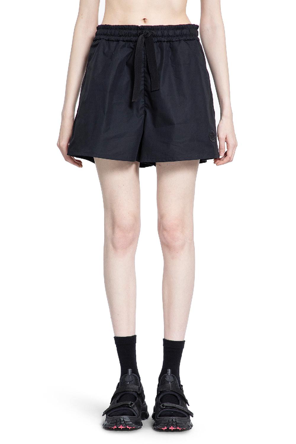 Antonioli MONCLER WOMAN BLACK SHORTS