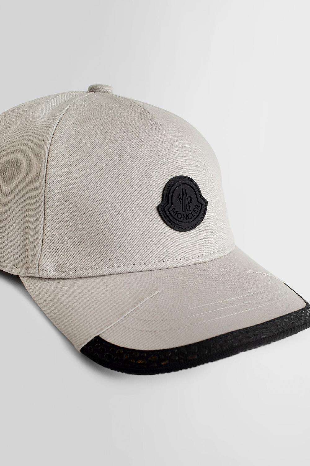 Antonioli MONCLER WOMAN GREY HATS