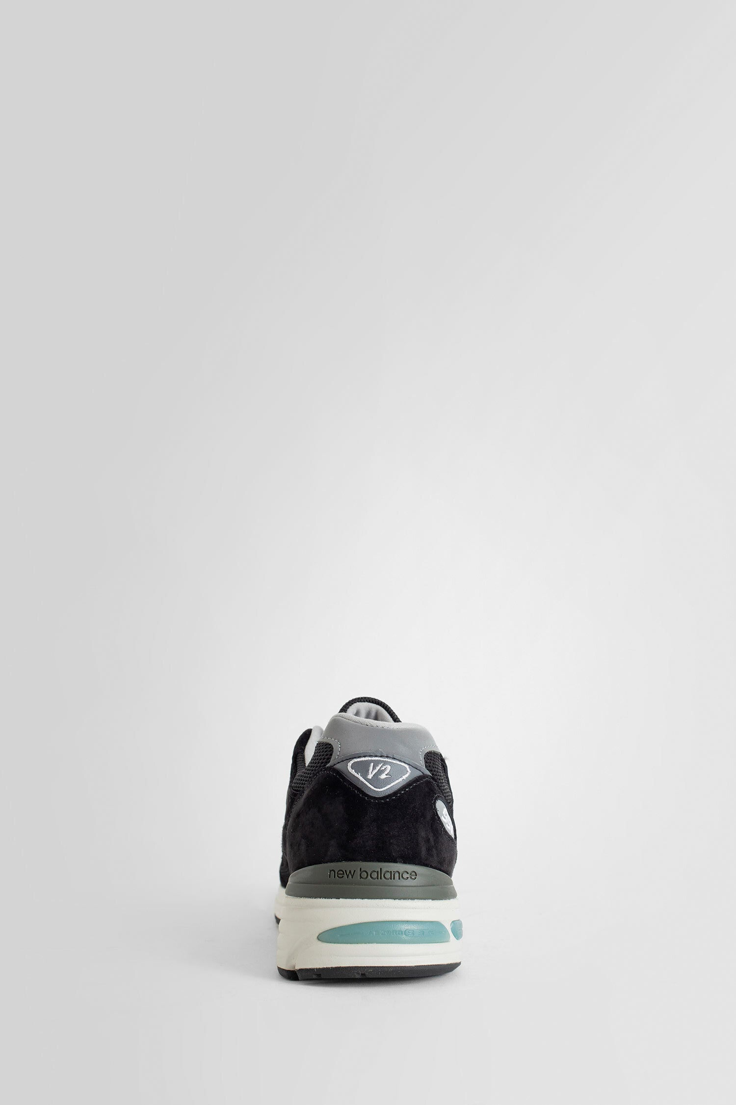 Antonioli NEW BALANCE UNISEX BLACK SNEAKERS