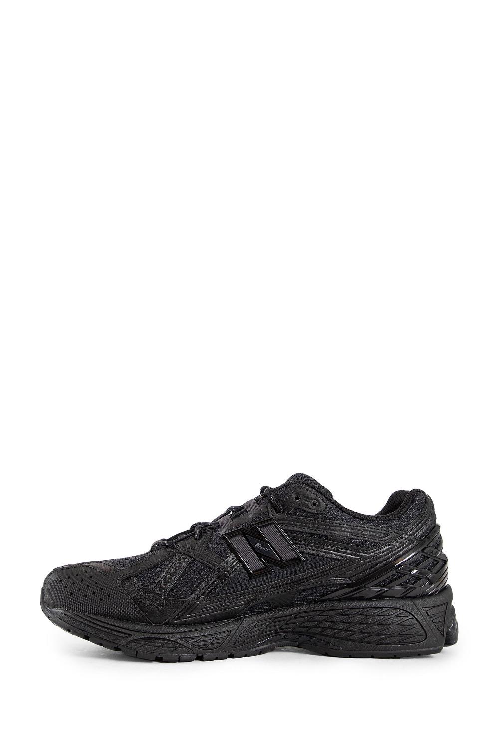 Antonioli NEW BALANCE UNISEX BLACK SNEAKERS