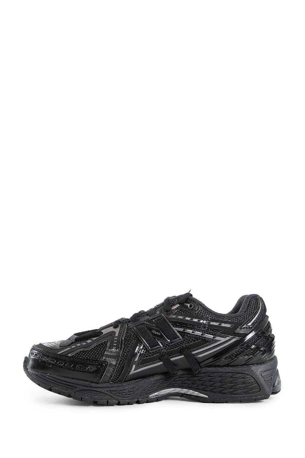 Antonioli NEW BALANCE UNISEX BLACK SNEAKERS