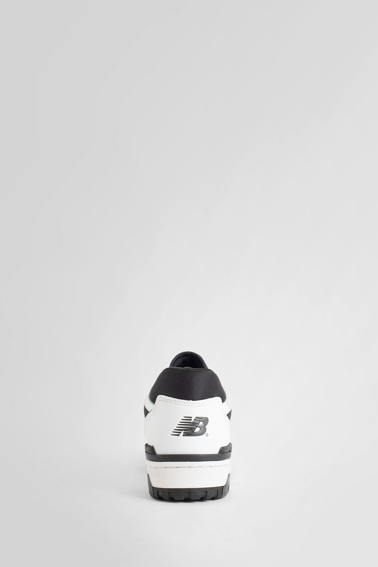 Antonioli NEW BALANCE UNISEX BLACK&WHITE SNEAKERS