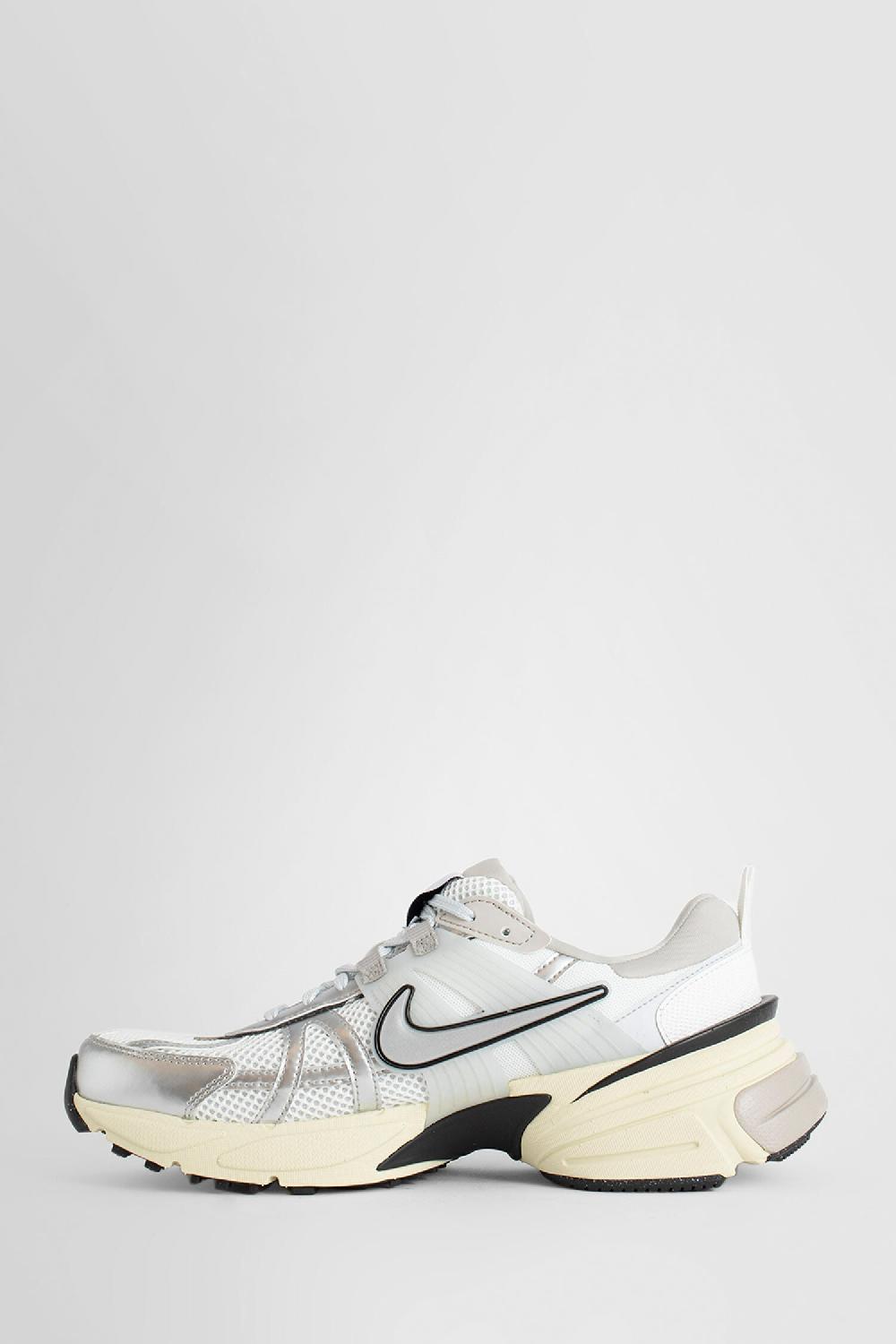 Antonioli NIKE WOMAN BLACK&WHITE SNEAKERS