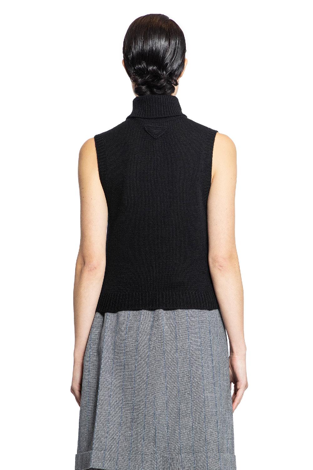 Antonioli PRADA WOMAN BLACK TOPS