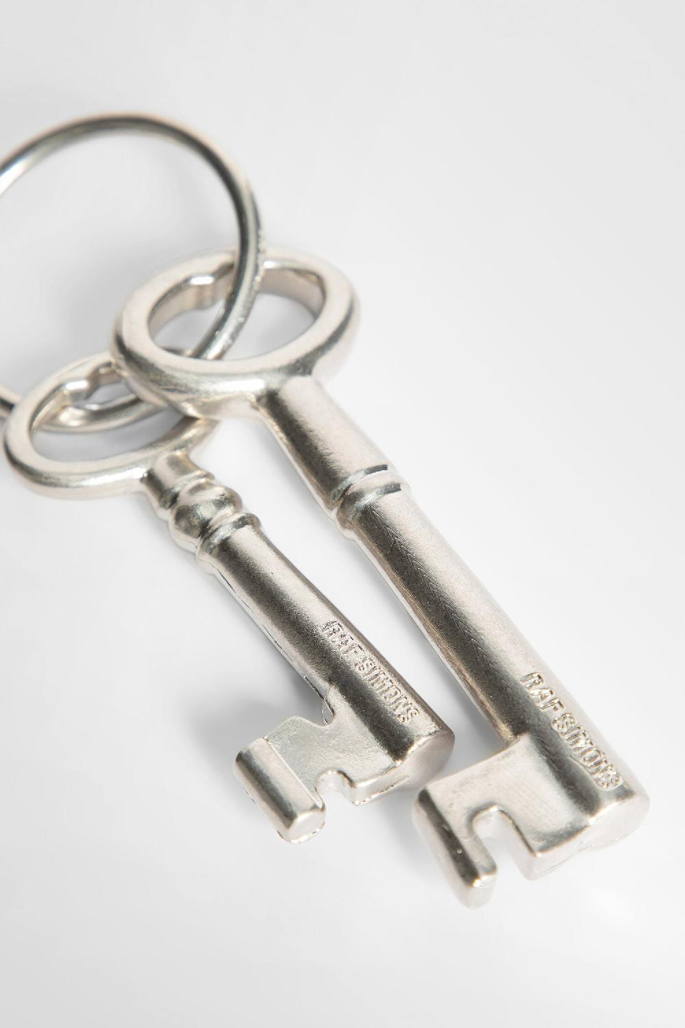 Antonioli RAF SIMONS MAN SILVER KEYCHAINS