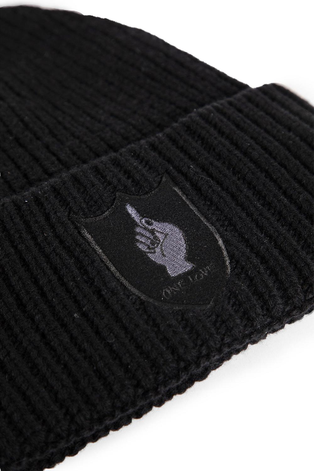 Antonioli SACAI MAN BLACK HATS