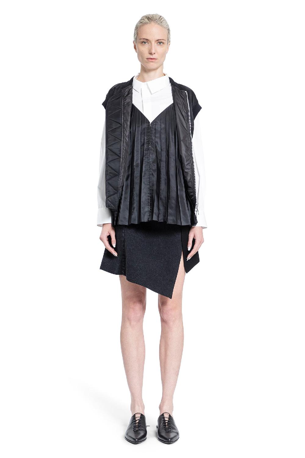 Antonioli SACAI WOMAN BLACK VESTS