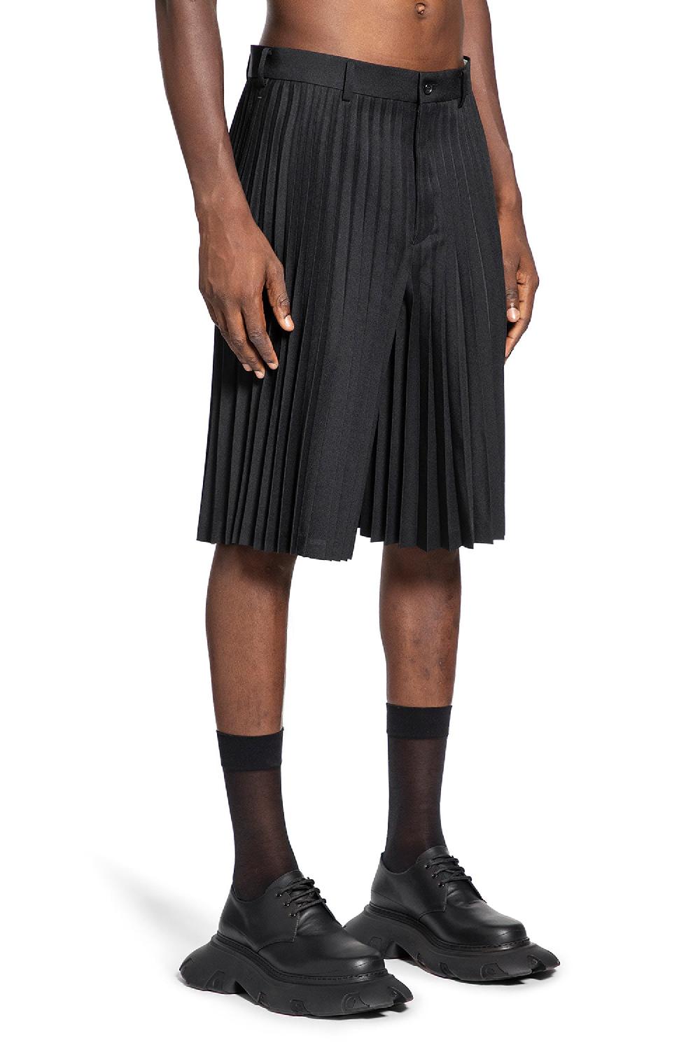 Antonioli COMME DES GARCONS HOMME PLUS MAN BLACK SHORTS & SKIRTS