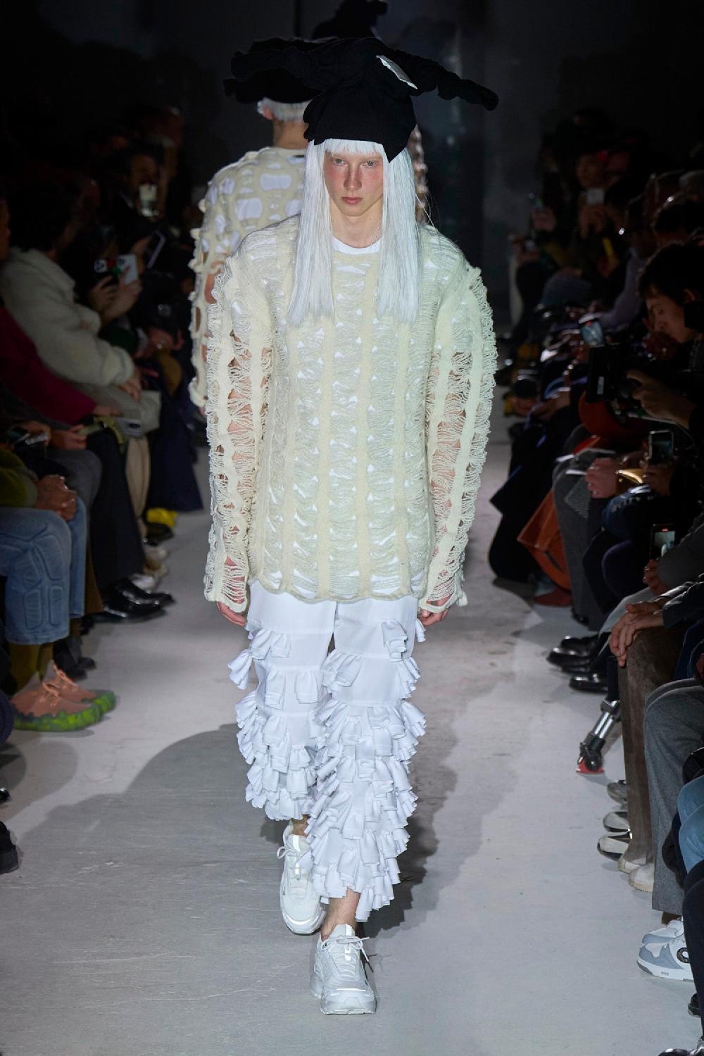 Antonioli COMME DES GARCONS HOMME PLUS MAN OFF-WHITE KNITWEAR