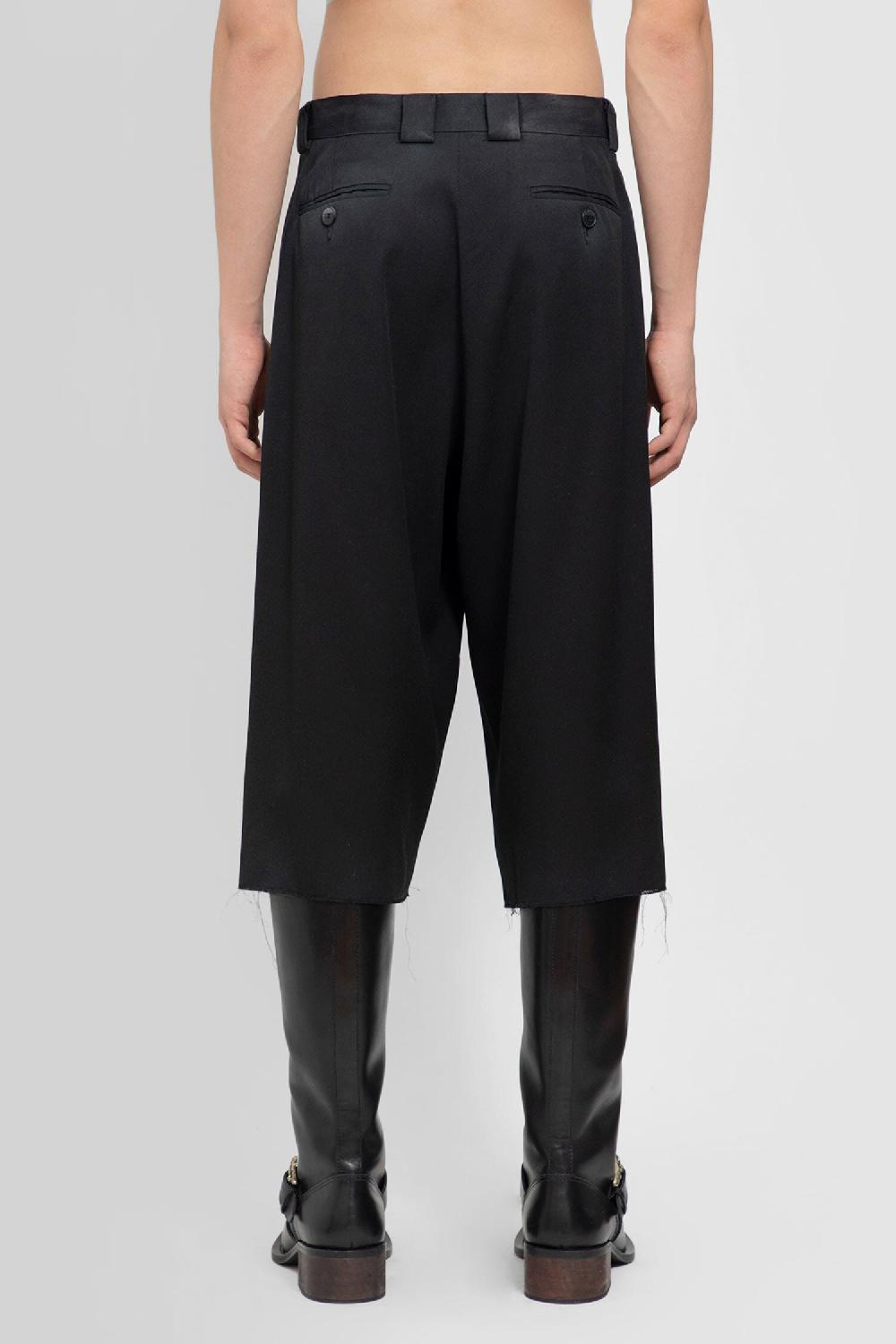 Antonioli ENFANTS RICHES DÉPRIMÉS MAN BLACK SHORTS & SKIRTS