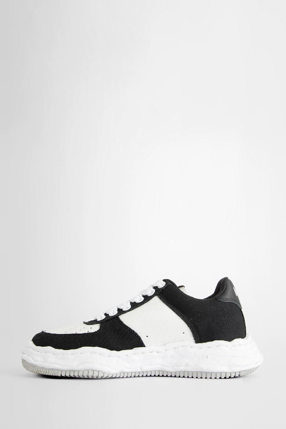 Antonioli MAISON MIHARA YASUHIRO UNISEX BLACK&WHITE SNEAKERS