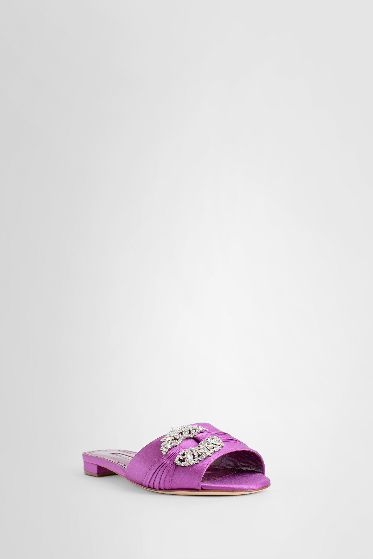 Antonioli MANOLO BLAHNIK WOMAN PURPLE SANDALS & SLIDES
