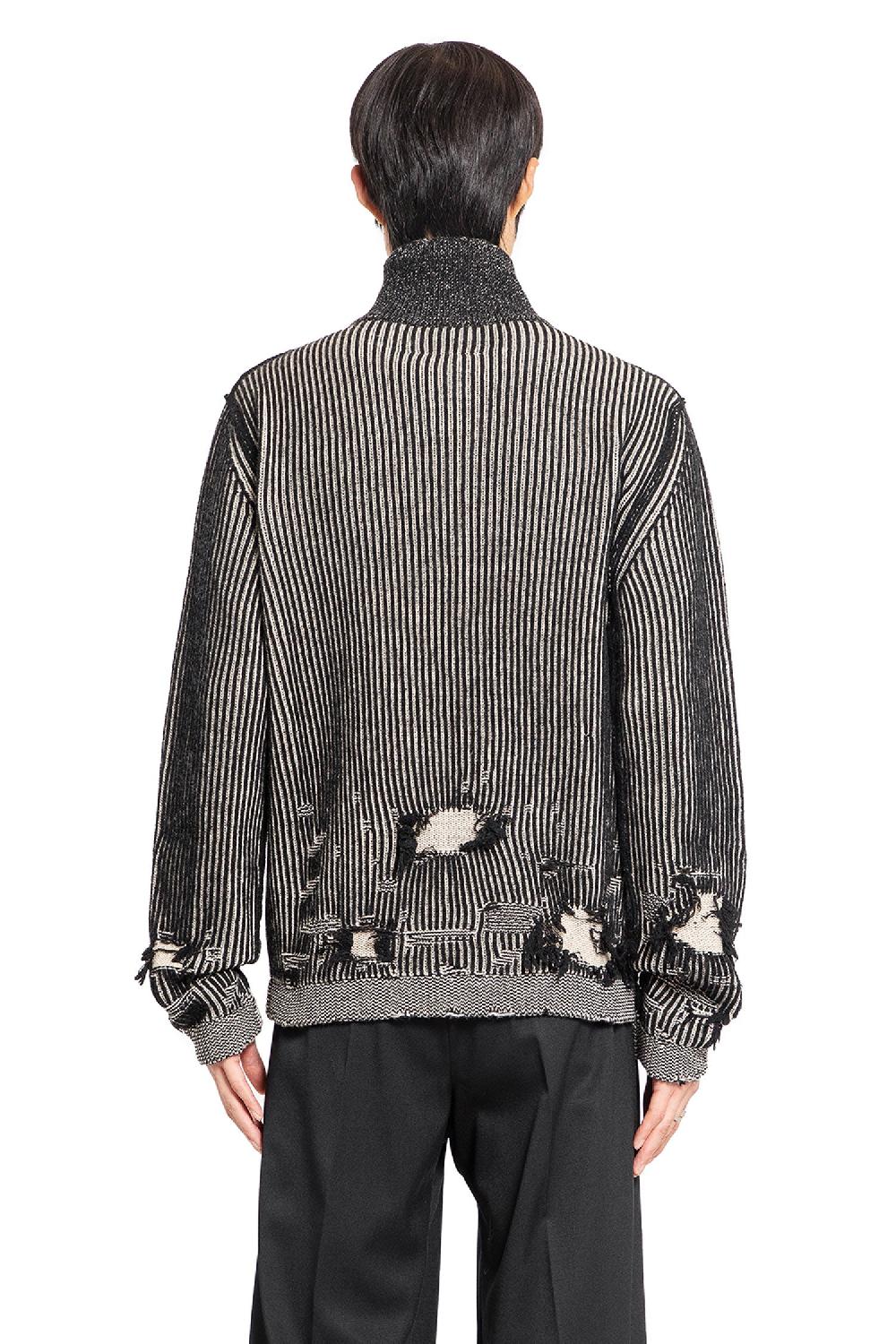 Antonioli MM6 MAISON MARGIELA MAN BLACK&WHITE KNITWEAR