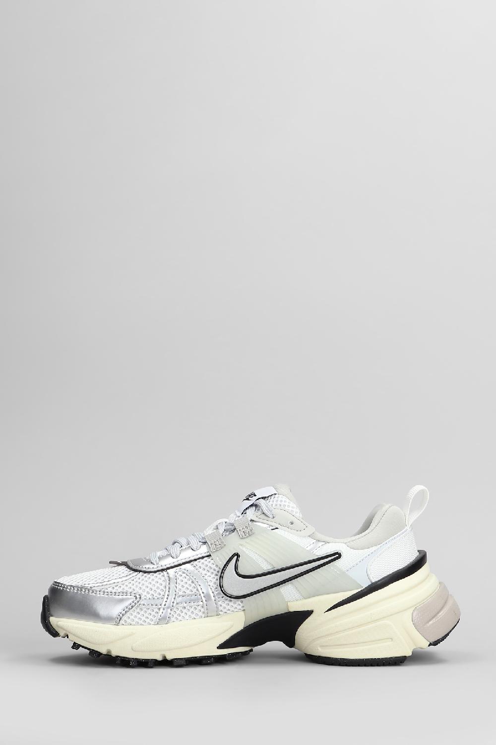 Deliberti Nike Sneakers V2k Run In Pelle E Tessuto Bianco Cod. 408296 - Deliberti The Luxury Shopping