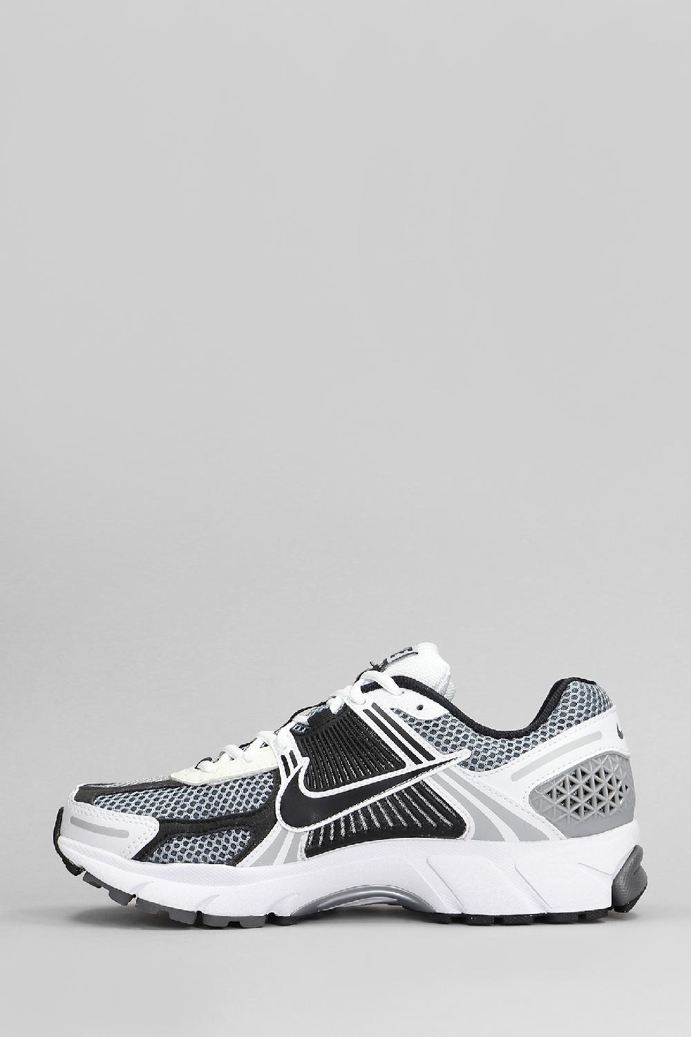 Deliberti Nike Sneakers Zoom Vomero 5 In Pelle E Tessuto Grigio Cod. 410132 - Deliberti The Luxury Shopping