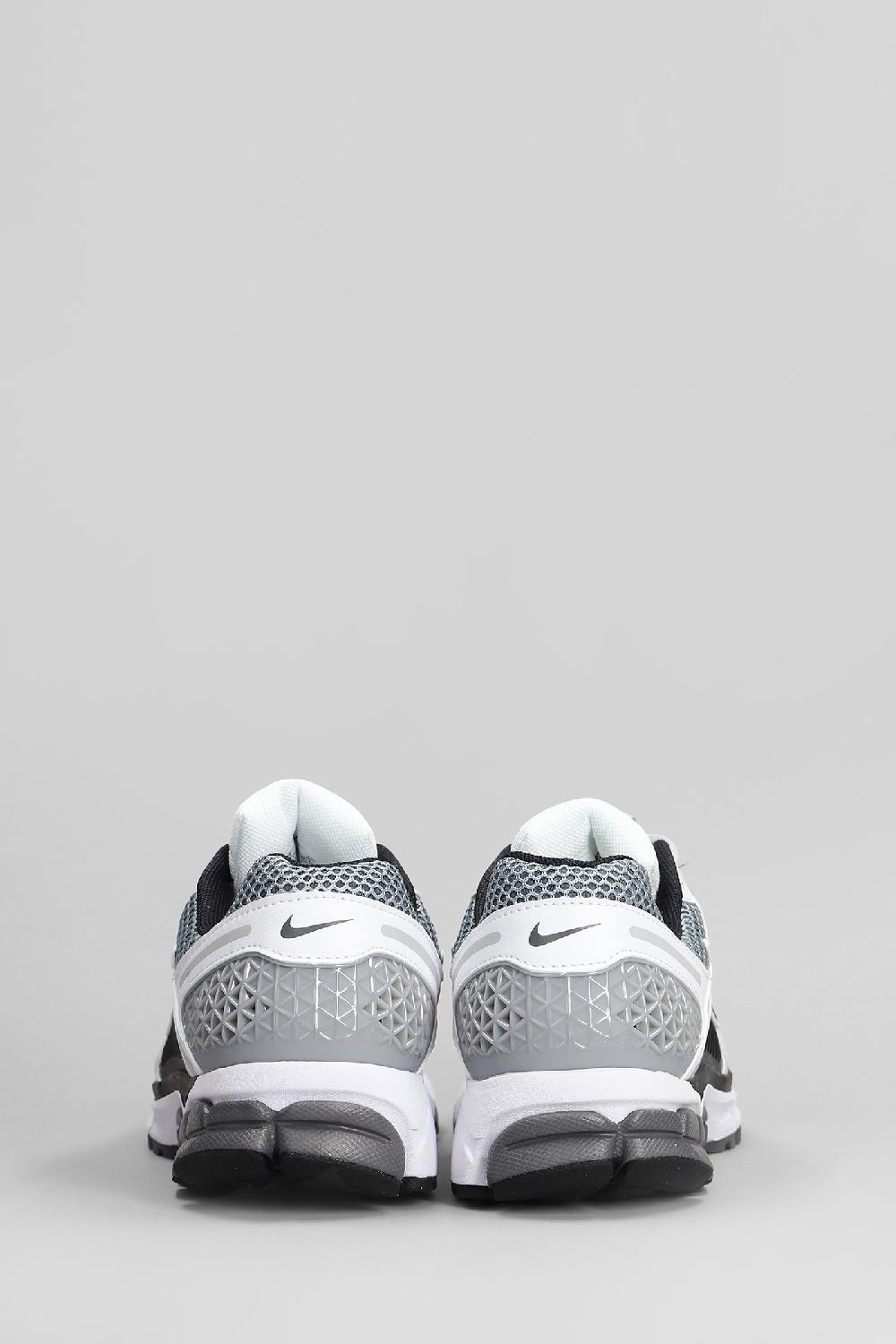 Deliberti Nike Sneakers Zoom Vomero 5 In Pelle E Tessuto Grigio Cod. 410132 - Deliberti The Luxury Shopping