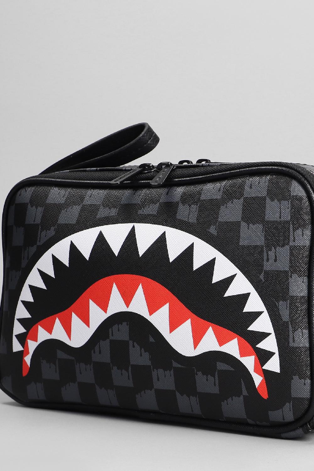 Deliberti Sprayground Pochette In Pvc Nero Cod. 404804 - Deliberti The Luxury Shopping