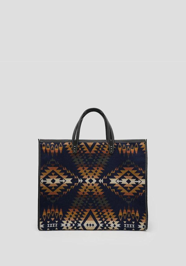 Rose & Lini A VACATION “TANK SHOPPER LARGE” TRAILS NAVY BAG