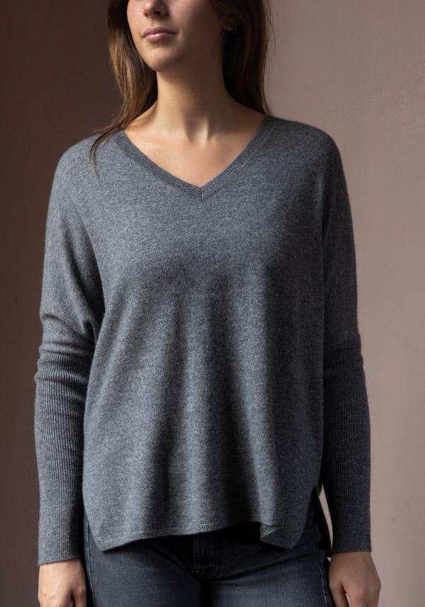 Rose & Lini ABSOLUT CASHMERE “PONCHO CAMILLE” DARK GREY
