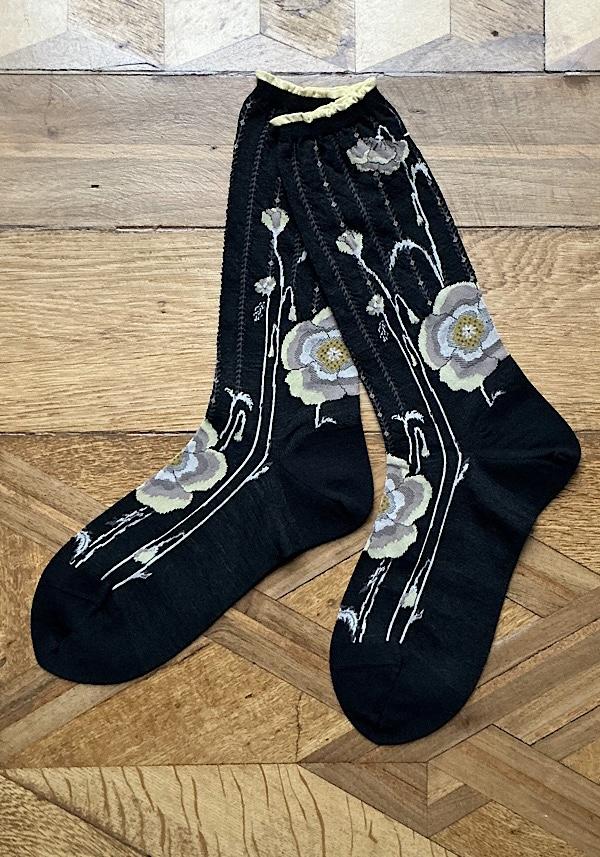 Rose & Lini ANTIPAST WOOL “BOLD BLOOM” AM-795 SOCKS BLACK
