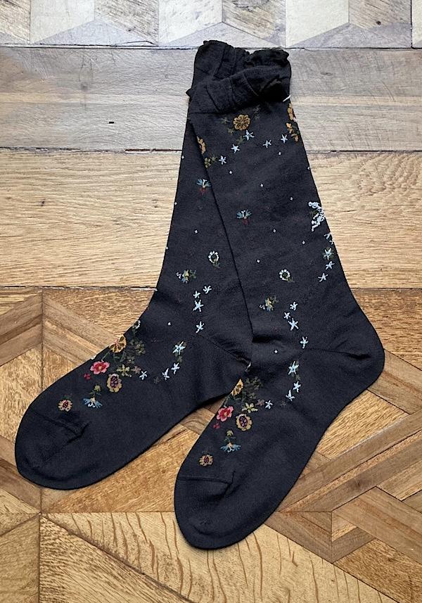 Rose & Lini ANTIPAST WOOL “HELLO ANGEL” KT-170S SOCKS DARK BROWN