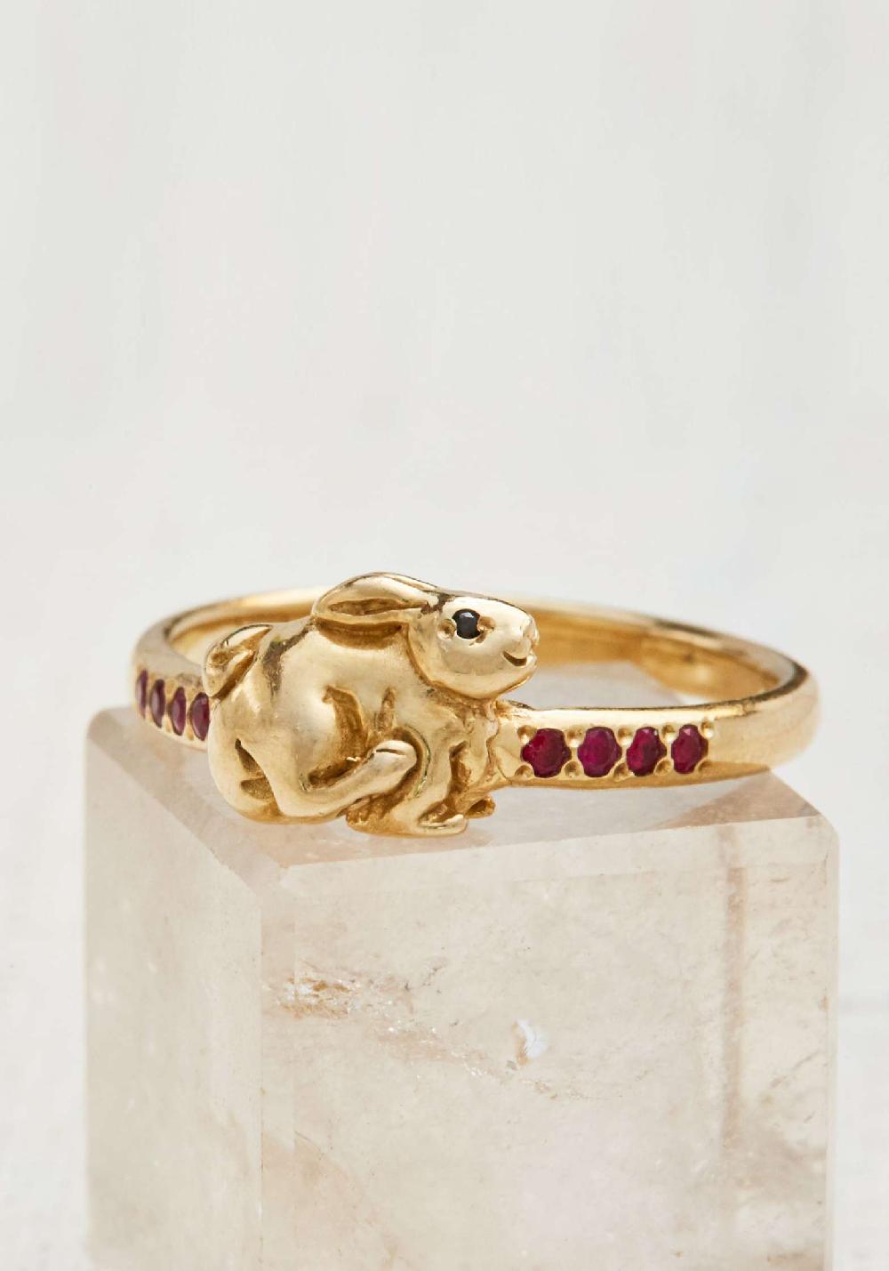 Rose & Lini CATHERINE MICHIELS “USAGI RABBIT” GOLD & RUBY RING