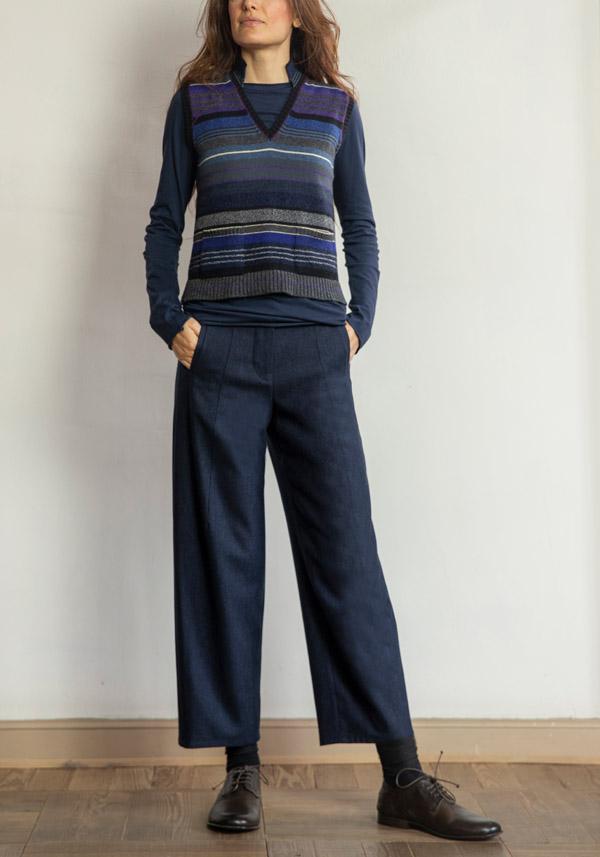 Rose & Lini DIANE DE CLERCQ CASHMERE & LAMB WOOL “COCOS” DENIM BLUE GILET