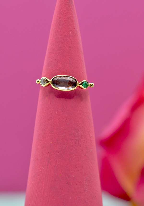 Rose & Lini DORETTE EMERALD & DIAMOND “BAGUE SIMPLE” GOLD RING