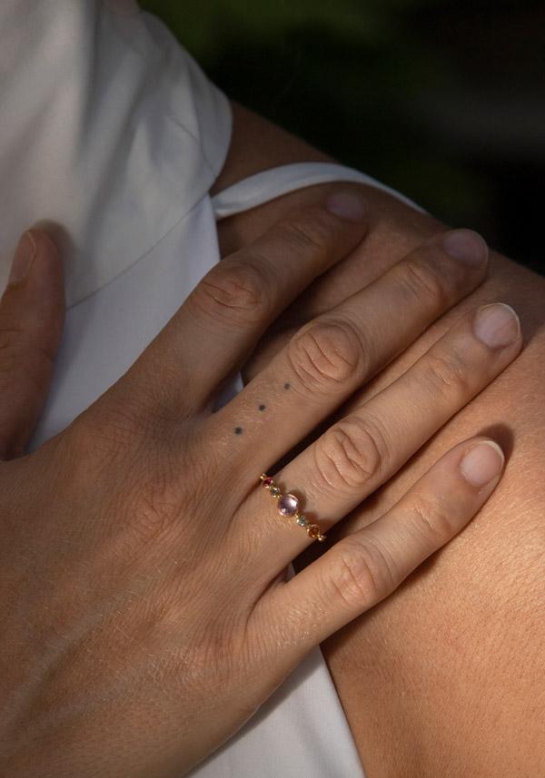 Rose & Lini DORETTE SPINEL & SAPPHIRES “BAGUE SIMPLE” GOLD RING