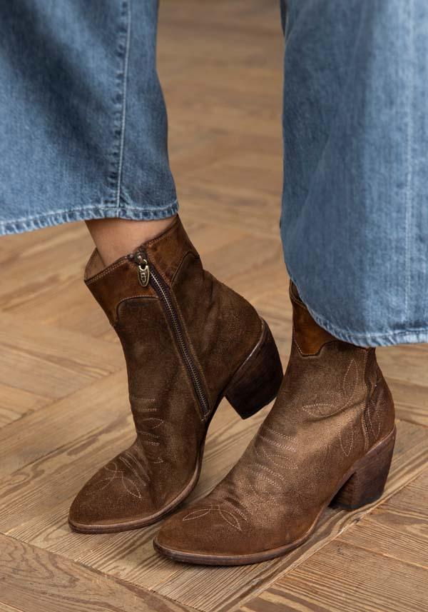 Rose & Lini FAUZIAN JEUNESSE “BOOT 3804” CORK SUEDE TEXAN ANKLE BOOTS