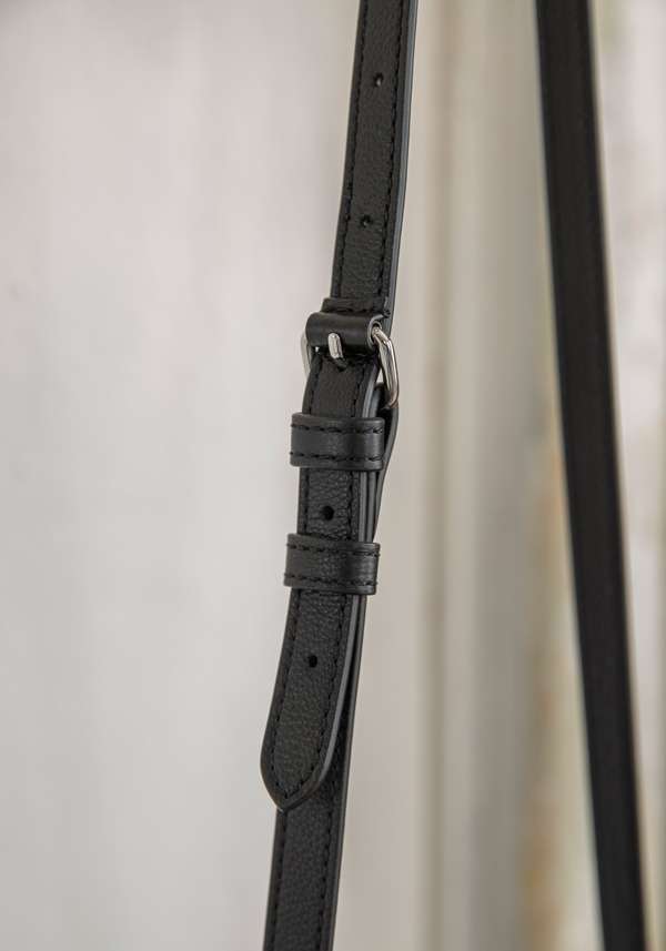 Rose & Lini JÉRÔME DREYFUSS “HELMUT S” BLACK LEATHER BAG